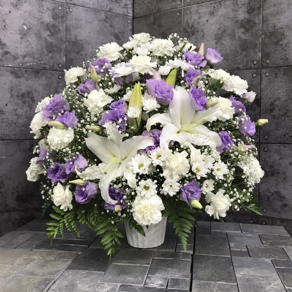 【御供】ユリ入りカーネーションとカスミソウのアレンジメントWPP_63_MS-OS