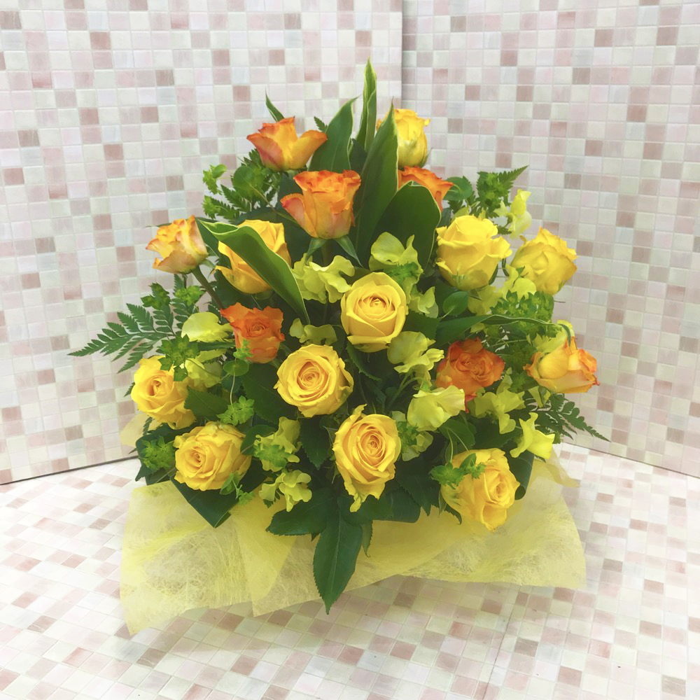 イエロー×オレンジ系　バラのアレンジメント(H65)