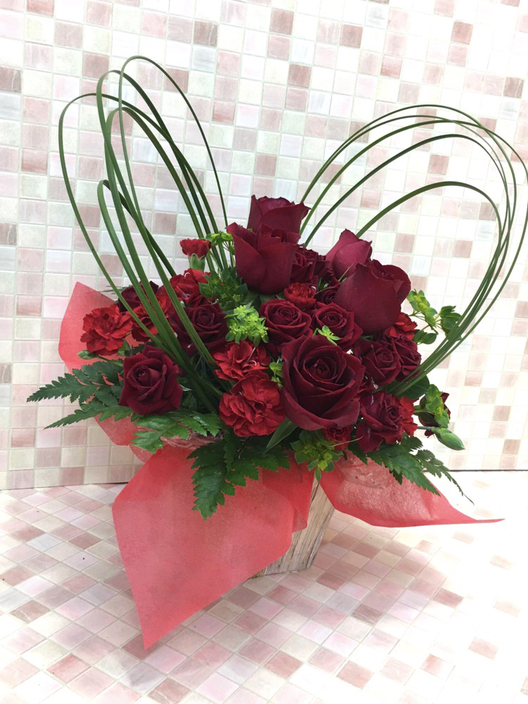 ハートループのローズアレンジメント (H40)