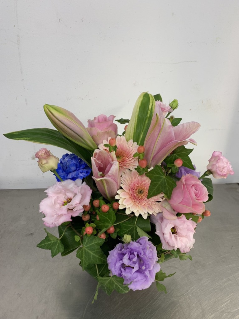 ピンクと紫のアレンジメント (H35)