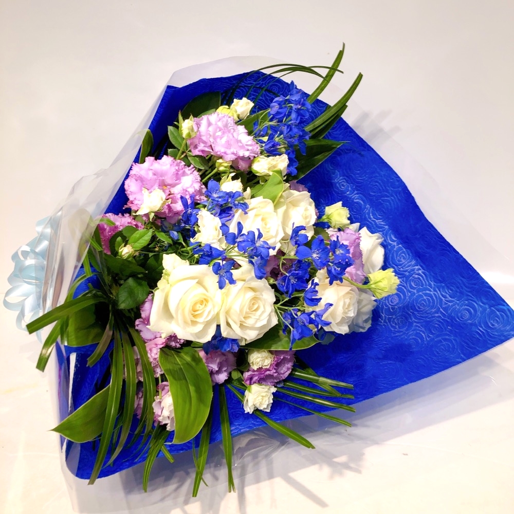白バラとパープルトルコキキョウの花束（H60）