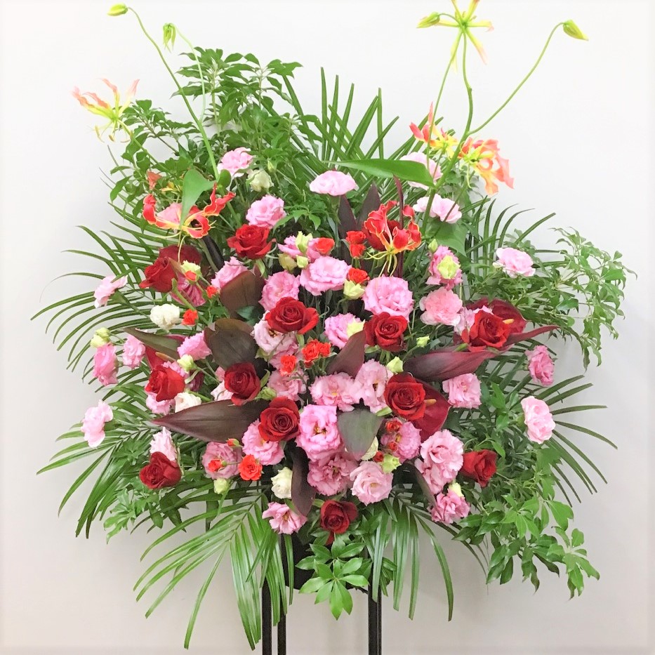 ピンクと赤 スタンド花 黒パイプ1段 (H185)